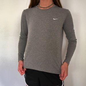 Nike top